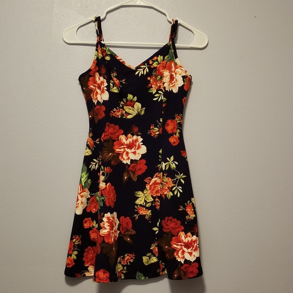 Navy blue floral dress w/ adjustable straps